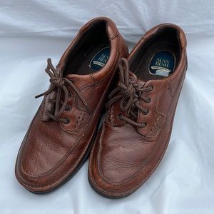 EUC Sz 11M Nunn Bush brown leather shoes
